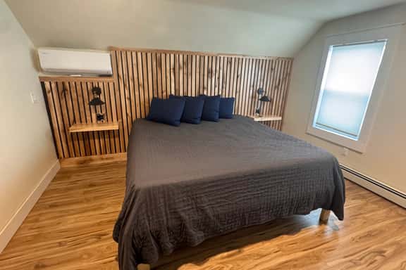 Hamar Suite - Image 1